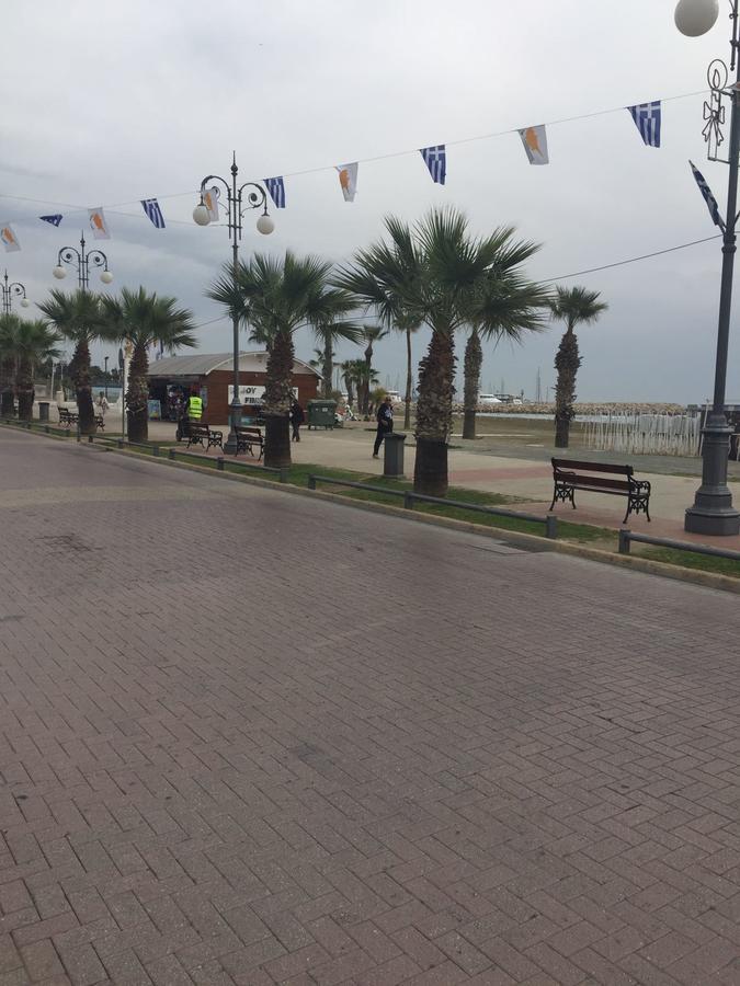 Nautilus Tourist Apartments Larnaca Exteriör bild